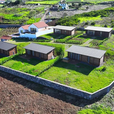 Sunset Eco Shelter 3 * بونتا دو بارغو